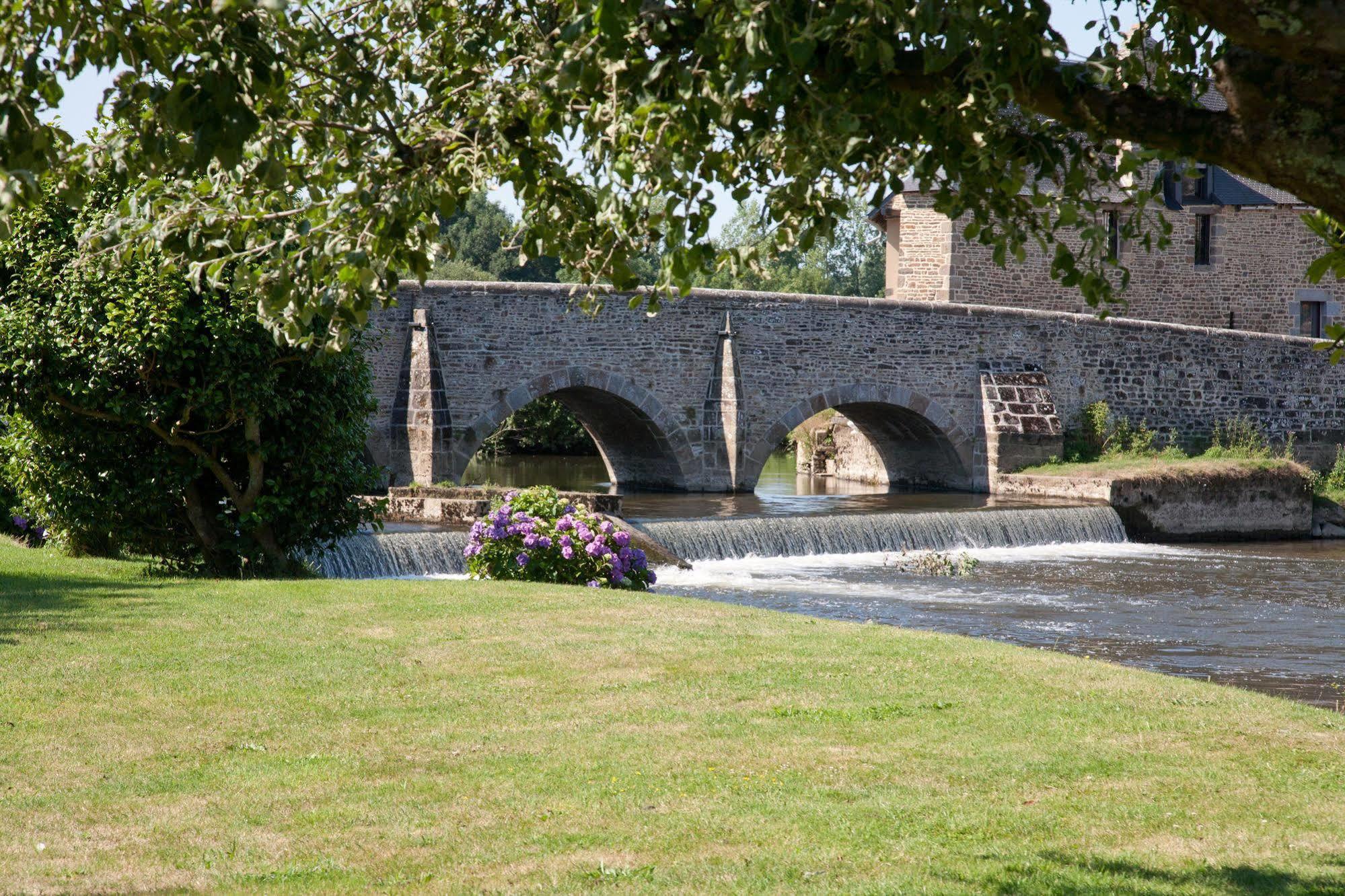 Western Le Moulin De Hotel Ducey-Les Cheris